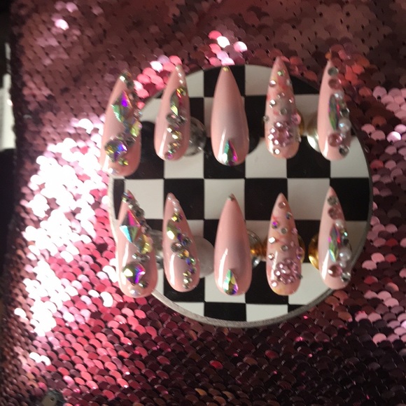 🌸Pretty-N-Pink Blingii Nails -Medium1,4,5,6,8 - Picture 5 of 8